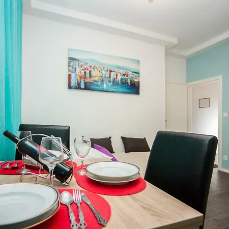 Apartment Simone Split